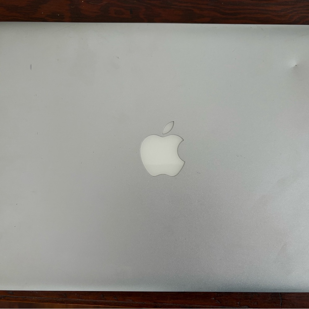 Apple Silver MacBook Pro 13 (2010)